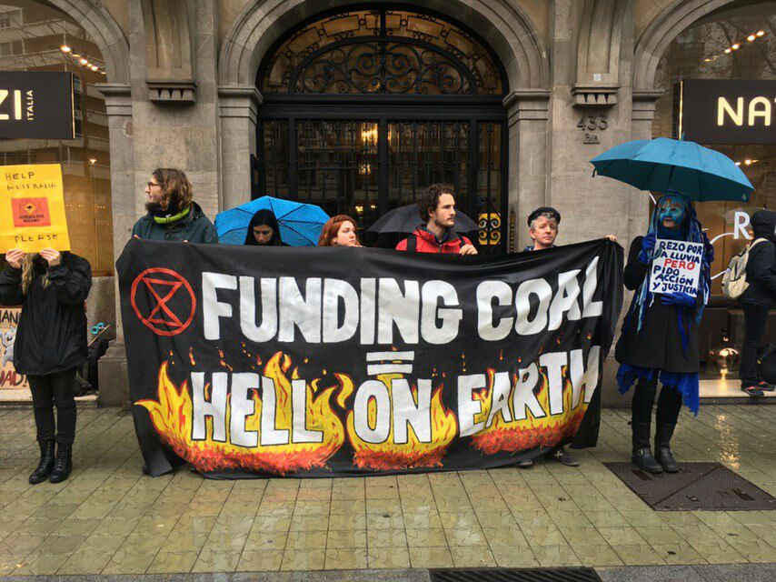 Cartel: Finançant carboni = infern a la terra